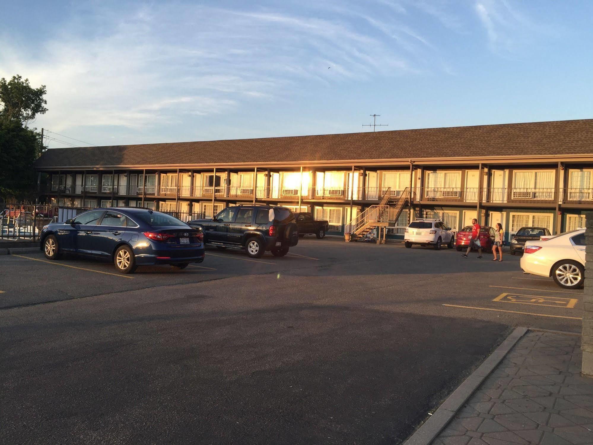 尼亚加拉大瀑布科特赛德酒店 尼亚加拉瀑布城 外观 照片